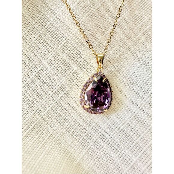 Plum color purple tear drop pendant cubic zirconia necklace - Picture 3 of 3